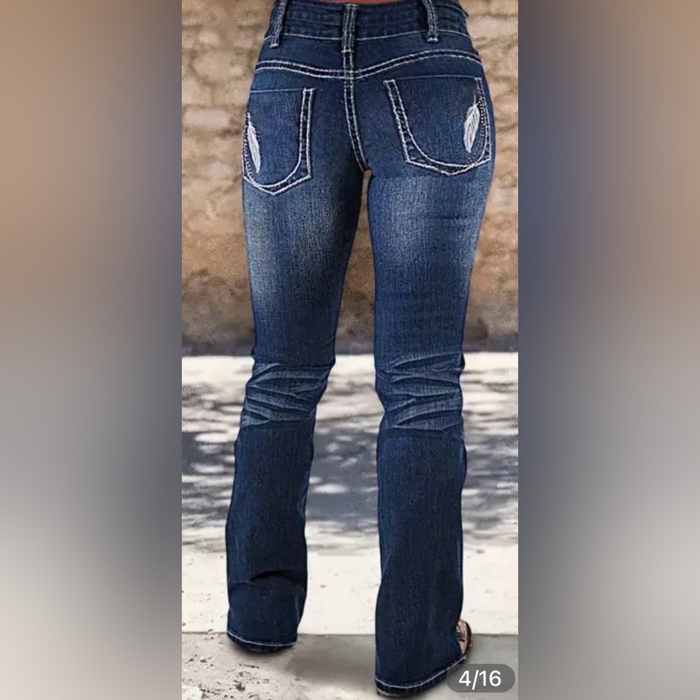 Flamingals Feather Embroidery Split Hem Mid Waist Bootcut Jeans Size Large NWT - Picture 3 of 14